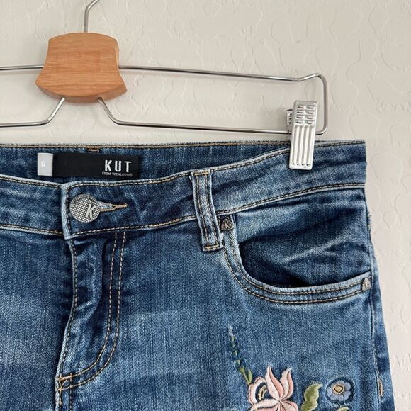 KUT from The Kloth Catherine Boyfriend Jean Floral Embroidered Detail Size 6 - Picture 4 of 11
